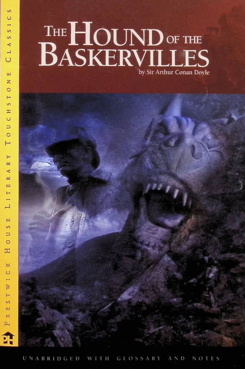 The Hound of the Baskervilles (Literary Touchstone Classics)