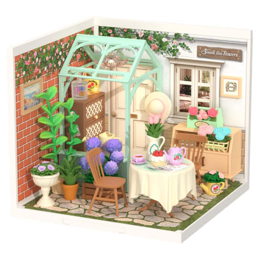 Blooming Tea Garden (DIY Miniature House)