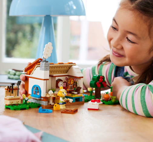 LEGO Animal Crossing Isabelle's House Visit (77049)