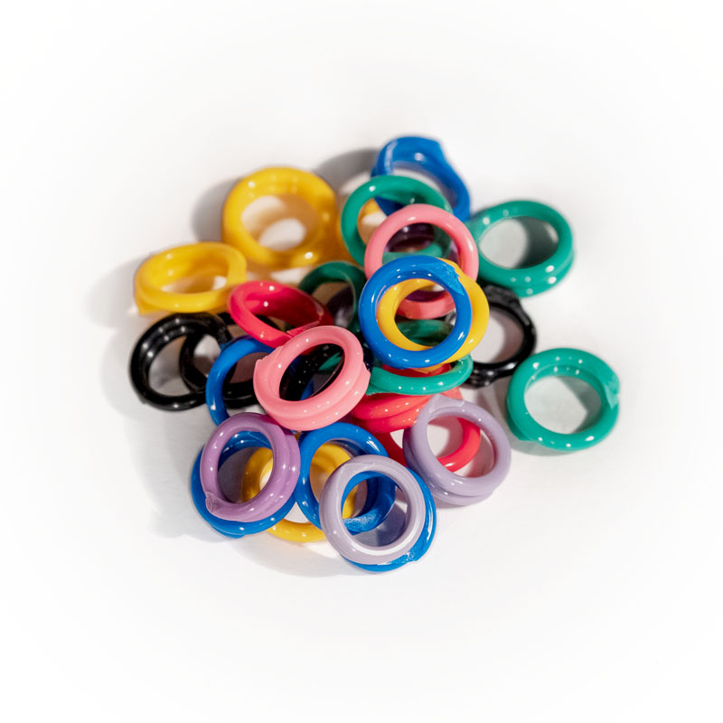 Spiral Round Plastic Fasteners 30 Small (7/16