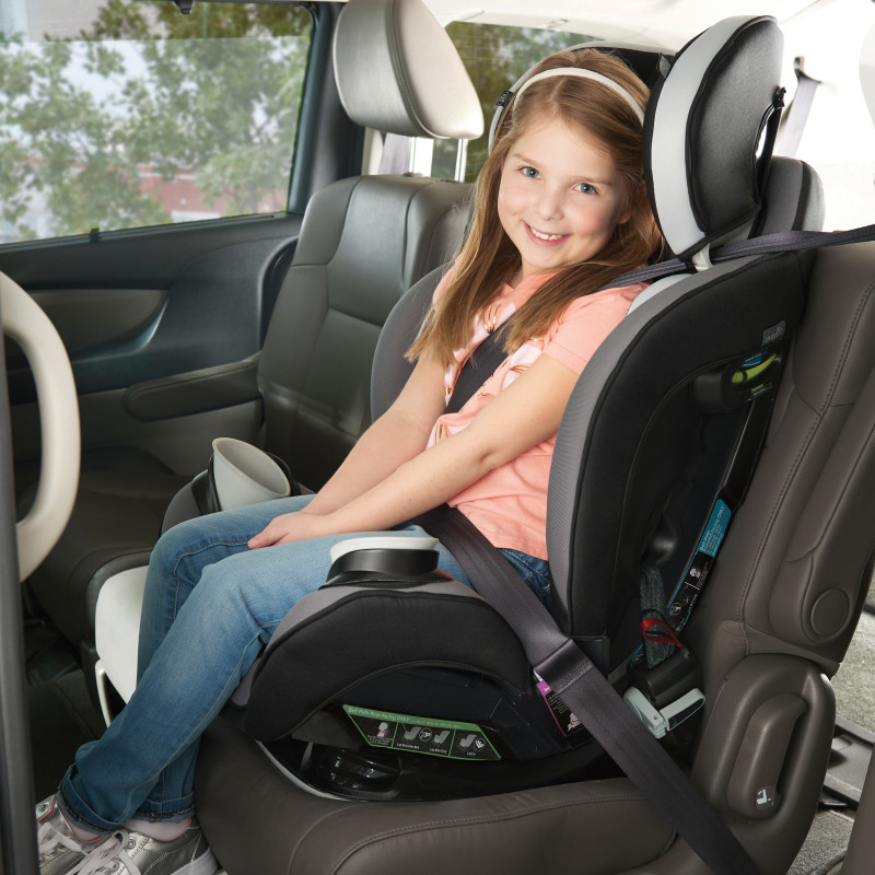 EveryStage™ DLX All-in-One Car Seat (Crestland) Lifestyle Photo EveryStage™ DLX All-in-One Car Seat (Crestland) Lifestyle Photo