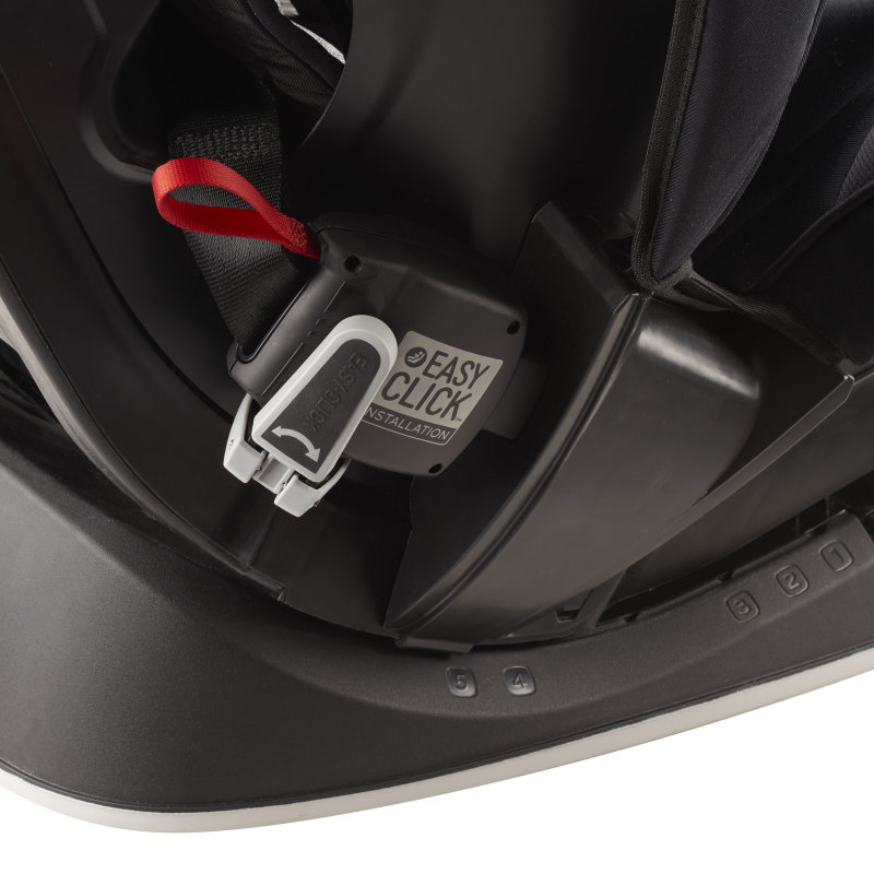 EveryStage™ DLX All-in-One Car Seat (Crestland) Lifestyle Photo EveryStage™ DLX All-in-One Car Seat (Crestland) Lifestyle Photo