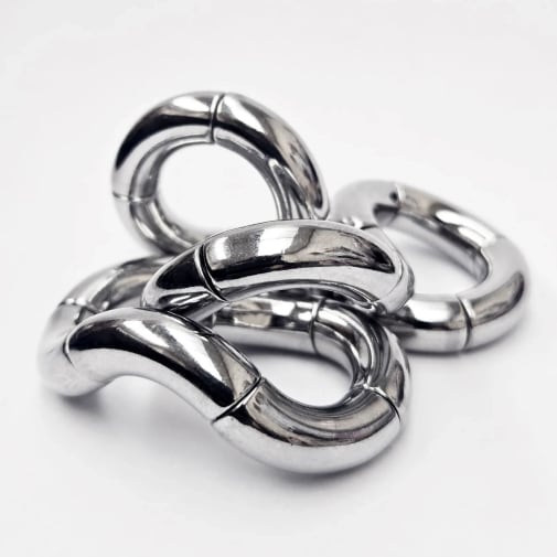 Tangle Kinetic Metal