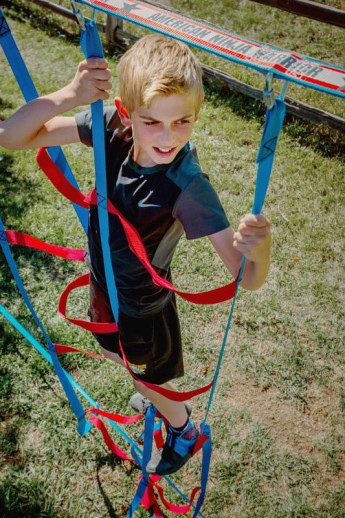 American Ninja Warrior Net 4' x 7' American Ninja Warrior Net 4' x 7'