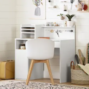 South Shore Axess Computer Desk with Hutch (Color: Pure White)