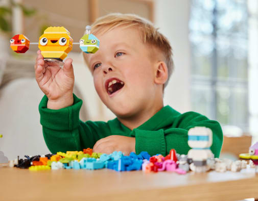 LEGO Classic Creative Space Planets (11037)