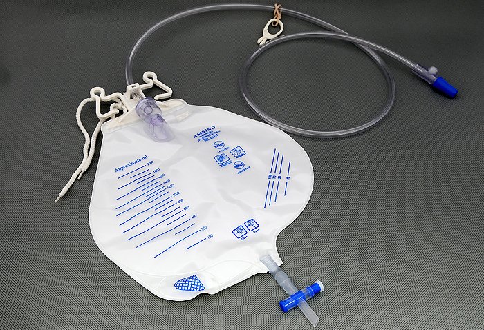 AMSure Urinary Drain Bag With Universal Double Hook MK 693895