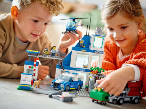 LEGO City Police Station (60316)