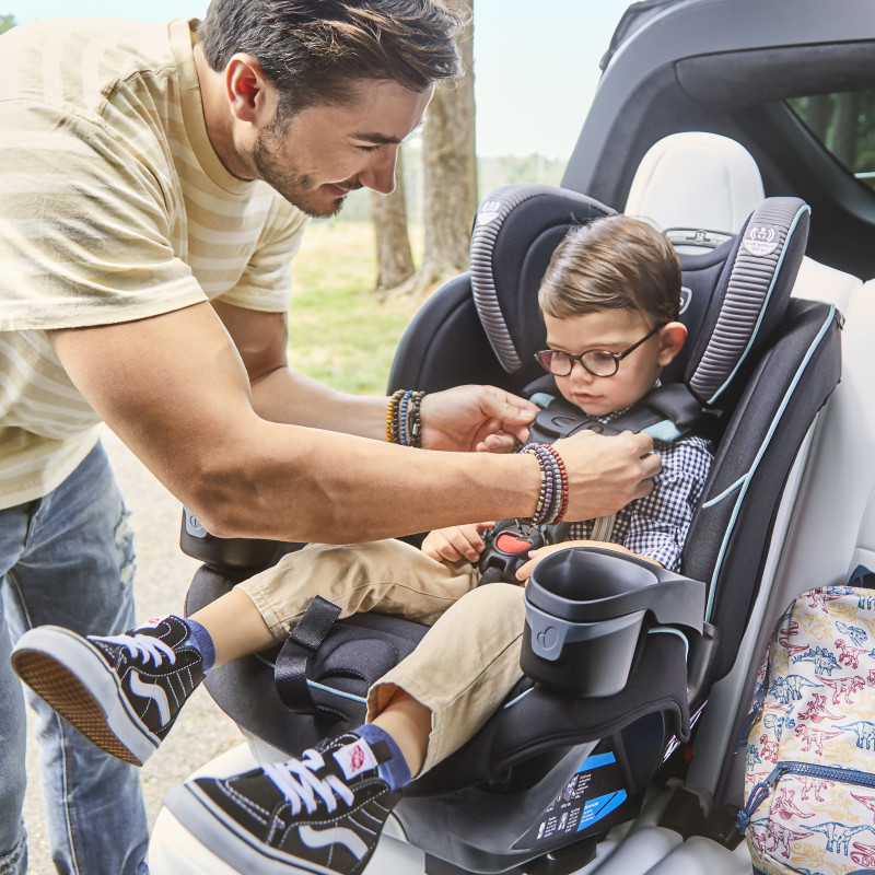 EveryFit™ 4-in-1 Convertible Car Seat (Olympus) Lifestyle Photo EveryFit™ 4-in-1 Convertible Car Seat (Olympus) Lifestyle Photo