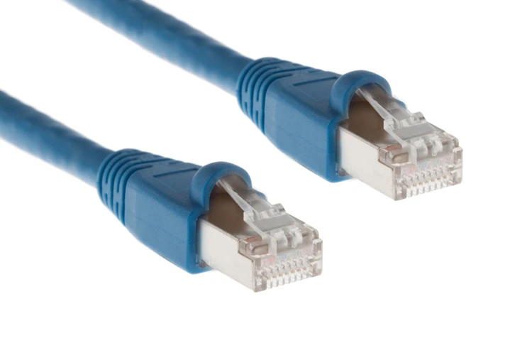 Cat6A Shielded Ethernet Patch Cable, Half-moon Boot, 100ft, Blue