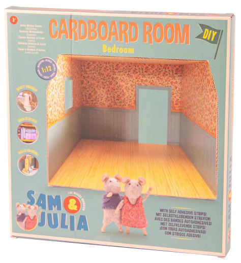 Sam & Julia DIY Cardboard Room - Master Bedroom