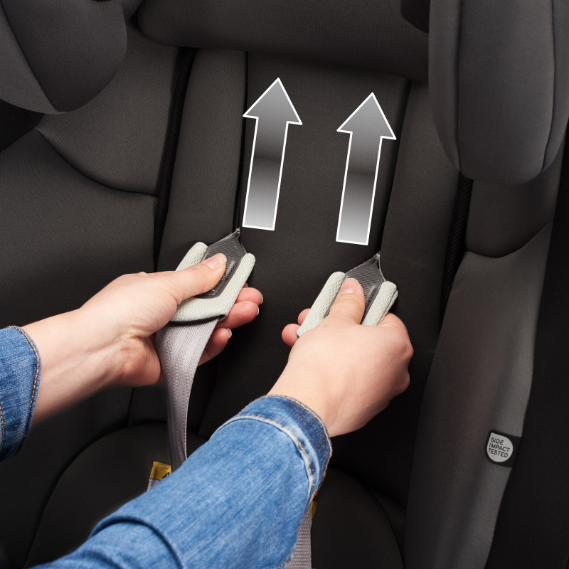 Platinum SafeMax™ All-In-One Convertible Car Seat (Shiloh) Lifestyle Photo Platinum SafeMax™ All-In-One Convertible Car Seat (Shiloh) Lifestyle Photo