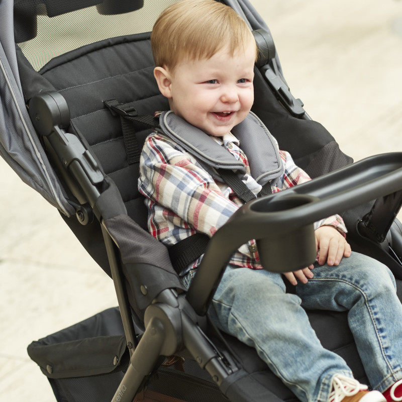 Folio3 Stroll & Jog Travel System with LiteMax 35 Infant Car Seat (Avenue) Lifestyle Photo Folio3 Stroll & Jog Travel System with LiteMax 35 Infant Car Seat (Avenue) Lifestyle Photo