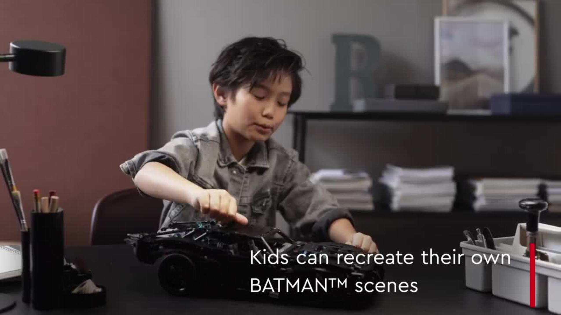 42127 Technic BATMOBILE DI BATMAN, Modellino Auto da Costruire per Bambini  e Bambine con Mattoncini Luminosi, Set del Film del 2022, Idee Regalo di  Compleanno per Bambine e Bambini