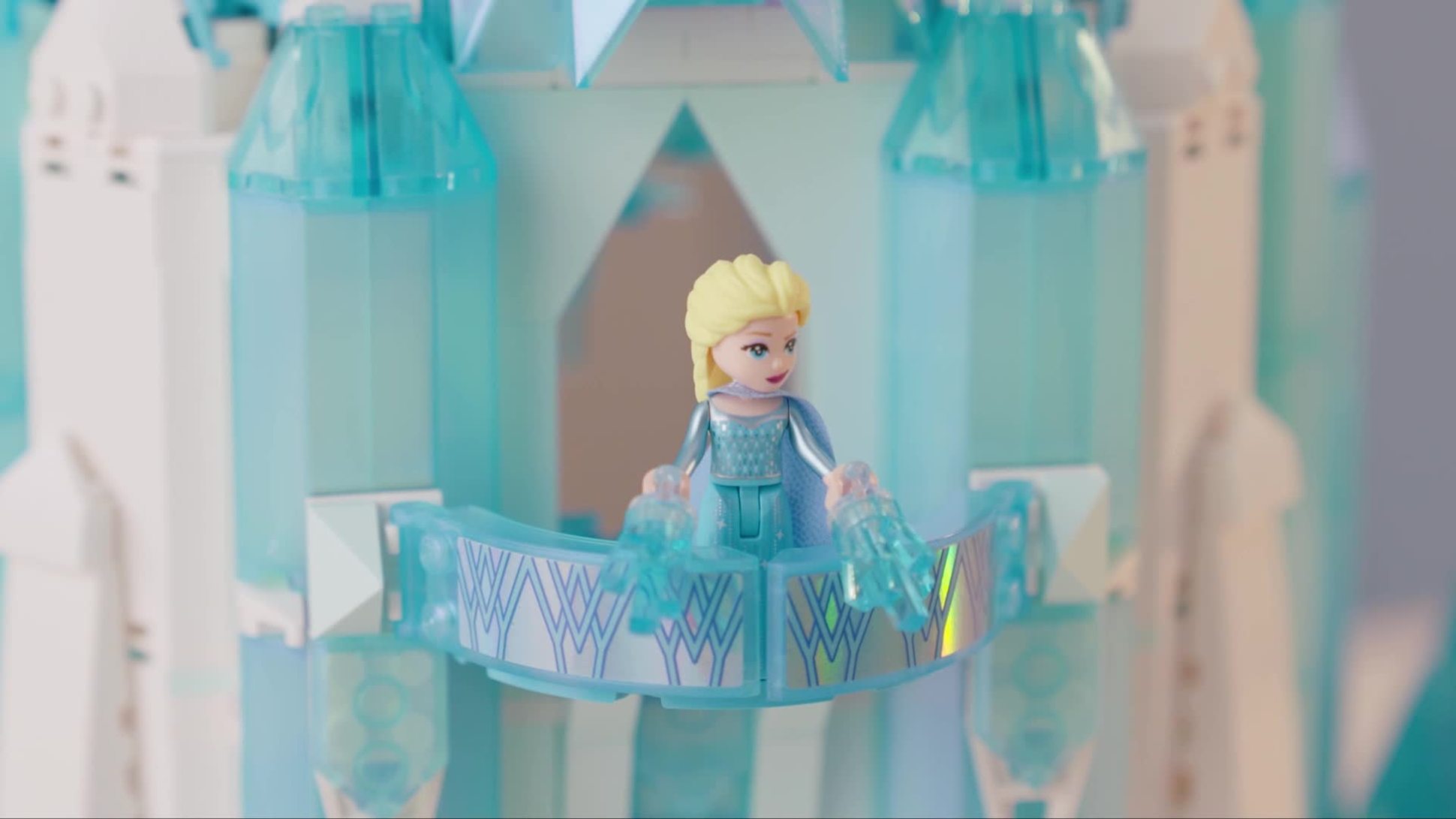 43197 - LEGO® Disney - Le château de glace de la Reine des Neiges LEGO :  King Jouet, Lego, briques et blocs LEGO - Jeux de construction