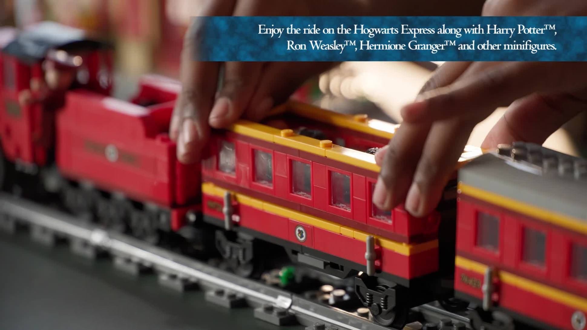 Hogwarts Express ™ Train Set with Hogsmeade Station™ 76423, Harry Potter™