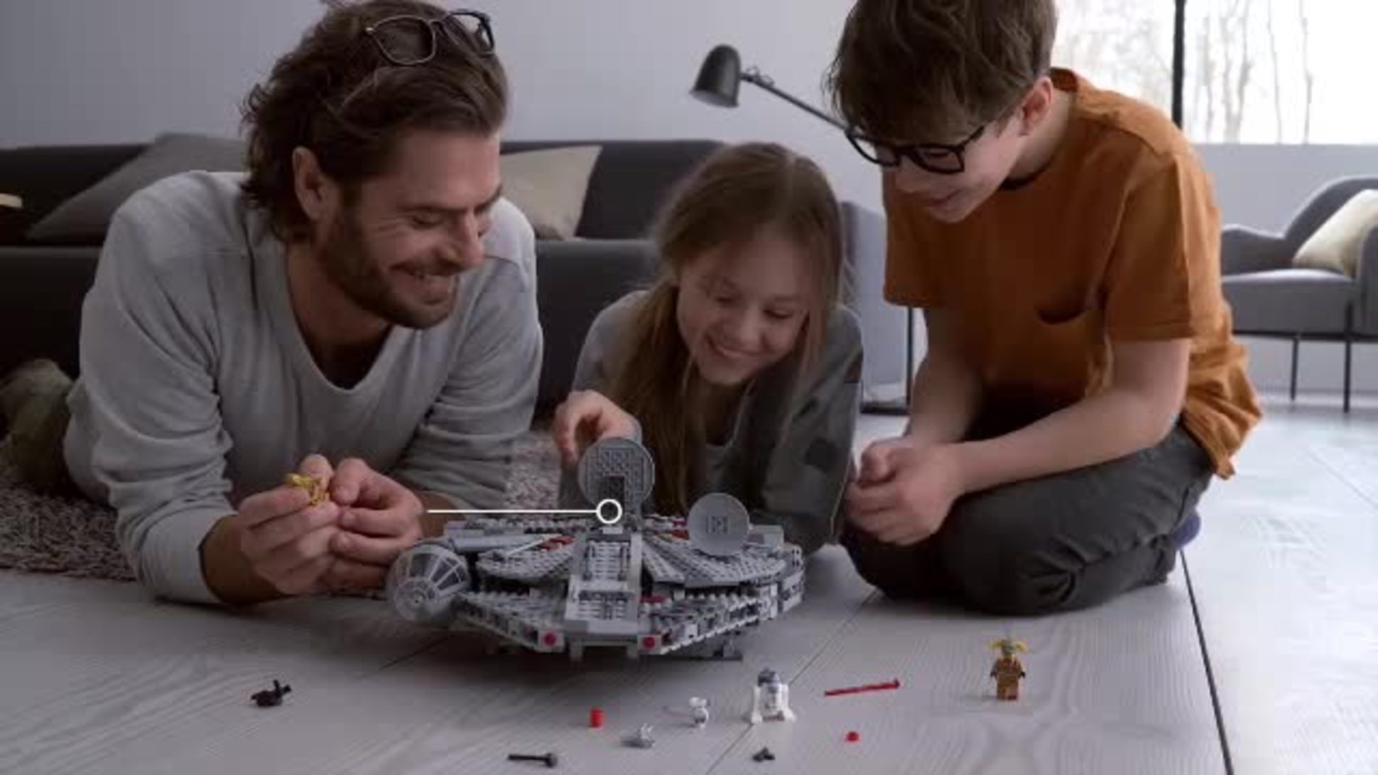  LEGO Star Wars Millennium Falcon 75257 Building Set - Starship  Model with Finn, Chewbacca, Lando Calrissian, Boolio, C-3PO, R2-D2, and D-O  Minifigures, The Rise of Skywalker Movie Collection : Toys 