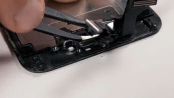 apple-iphone-6-frontkamera-reparaturanleitung-schritt-7-iphone-6-frontkamera-entfernen