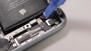 apple-iphone-6-w-lan-gps-bluetooth-reparaturanleitung-schritt-10--power-button-verbindung-trennen