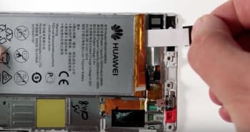 huawei-p8-akku-reparaturanleitung-schritt-9-entfernung-der-akku-klebesticker