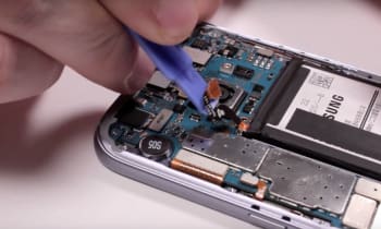 samsung-galaxy-s7-akku-reparaturanleitung-schritt-4-abklemmen-des-akkus