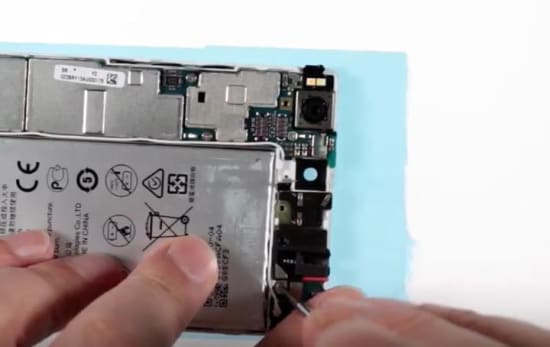 huawei-p8-display-reparaturanleitung-schritt-20-verbindung-der-gsm-antenne