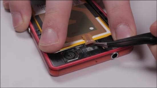 sony-xperia-z3-akku-reparaturanleitung-schritt-2-akku-ersetzen