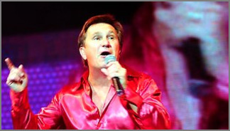 Frankie J Holden
