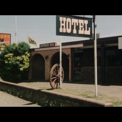 Sundowner Hotel