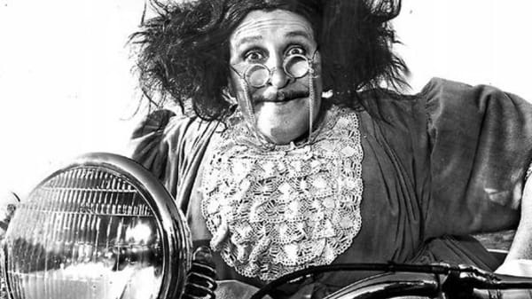 Aunty Jack & The 'Gong