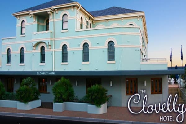 Clovelly Hotel