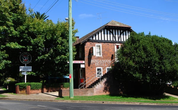 Bundanoon Hotel