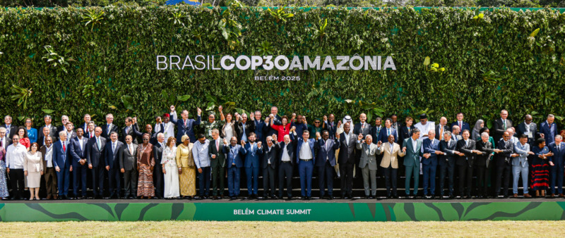 Därför bråkar världens ledare redan första dagen på COP30 - illustration