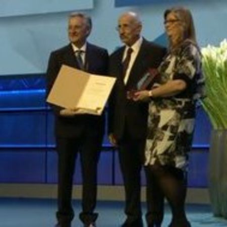 ECR2016: The Hybrid Congress; Awards and Celebration at Opening Ceremony