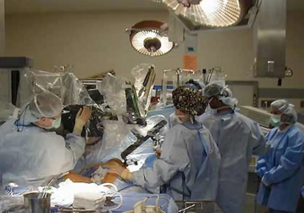 Robots Raise Adnexal Surgery Costs, Complications