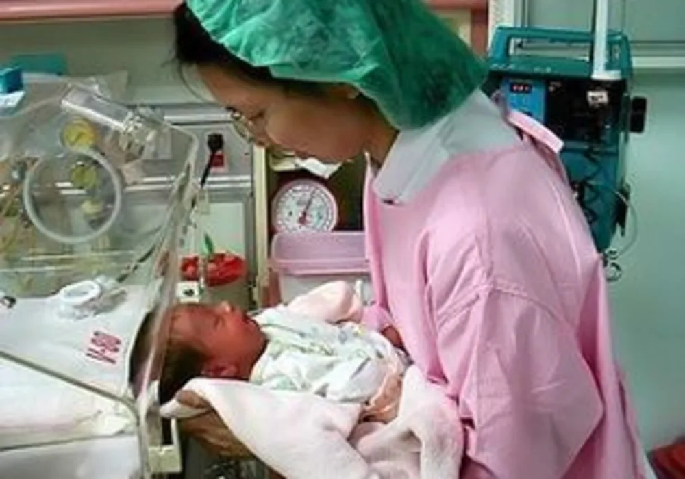  NICU team member at work 