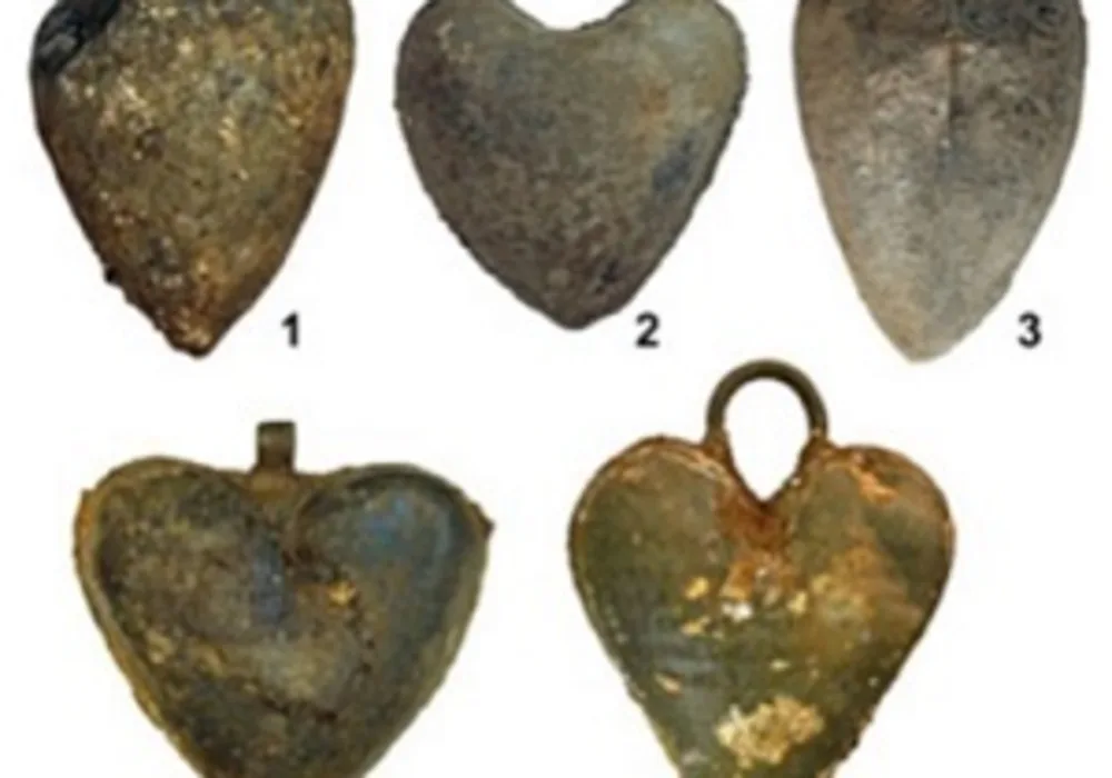 picture of the five heart-shaped lead urns