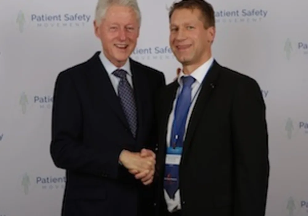 Former U.S. President Bill Clinton with Prof. Kai Zacharowski at the 4th annual World Patient Safety, Science &amp; Technology Summit, January 22-23, 2016