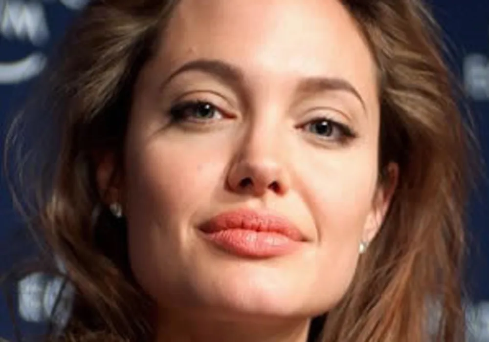 Study: No &#039;Angelina Jolie Effect&#039; on Screening Mammography 