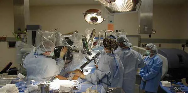 Robots Raise Adnexal Surgery Costs, Complications