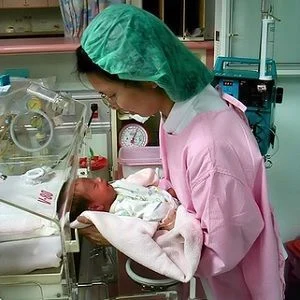  NICU team member at work 