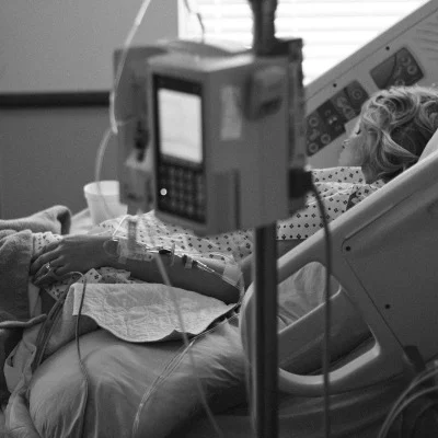 The role of post-ICU recovery clinics 