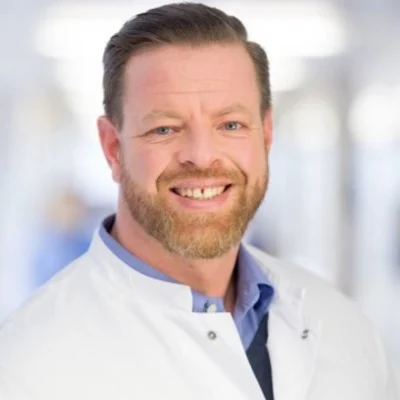 Dr. Justin Hasenecker Started a New Position as Head of Handsurgery at ATOS Kliniken