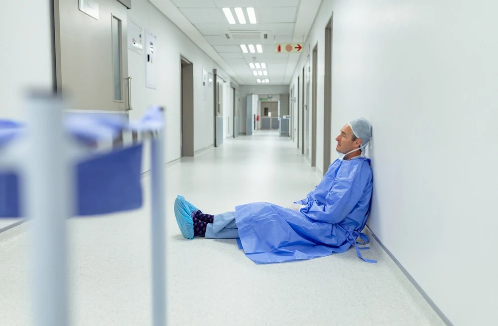 Burnout, Depression, Physician Wellbeing in Critical Care 