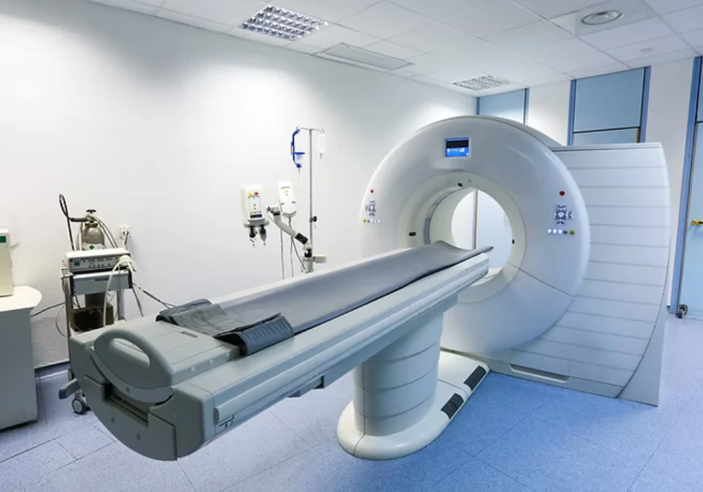 Modern CT scanner in a hospital radiology room ready for chest CT imaging.&nbsp;