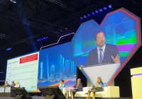 Atrial Fibrillation Screening With Wearable ECG