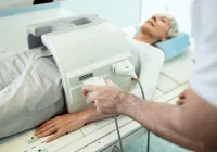 Senior woman undergoing MRI or CT scan for hip and pelvic assessment in diagnostic imaging centre&nbsp;