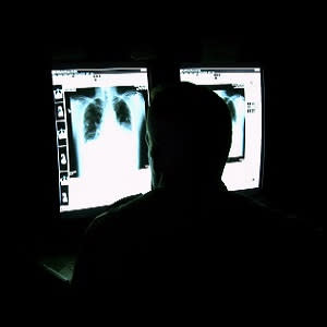 Chest x-ray interpretation: radiographers and radiologists compared Chest x-ray interpretation: radiographers and radiologists compared