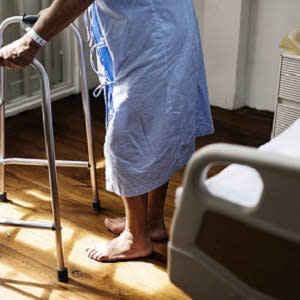 Corticosteroid use associated with ICU-acquired weakness Corticosteroid use associated with ICU-acquired weakness