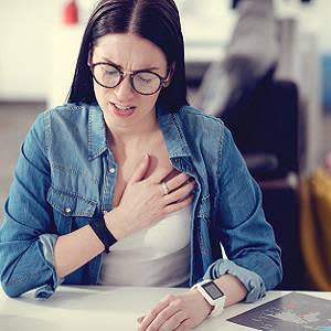 Why do women have to wait longer for help when having a heart attack? Why do women have to wait longer for help when having a heart attack?